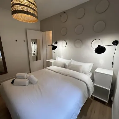 Quartier Montmartre Apartment *