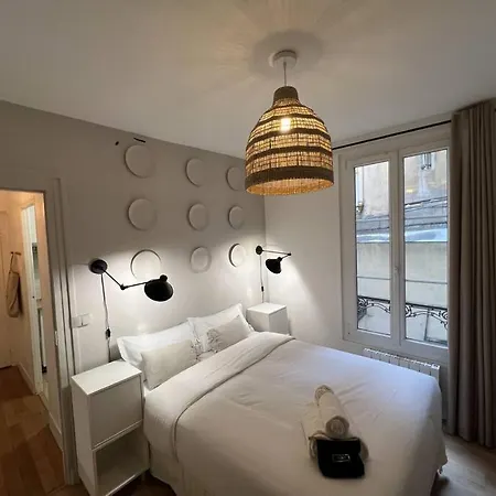 Apartment Quartier Montmartre Paris